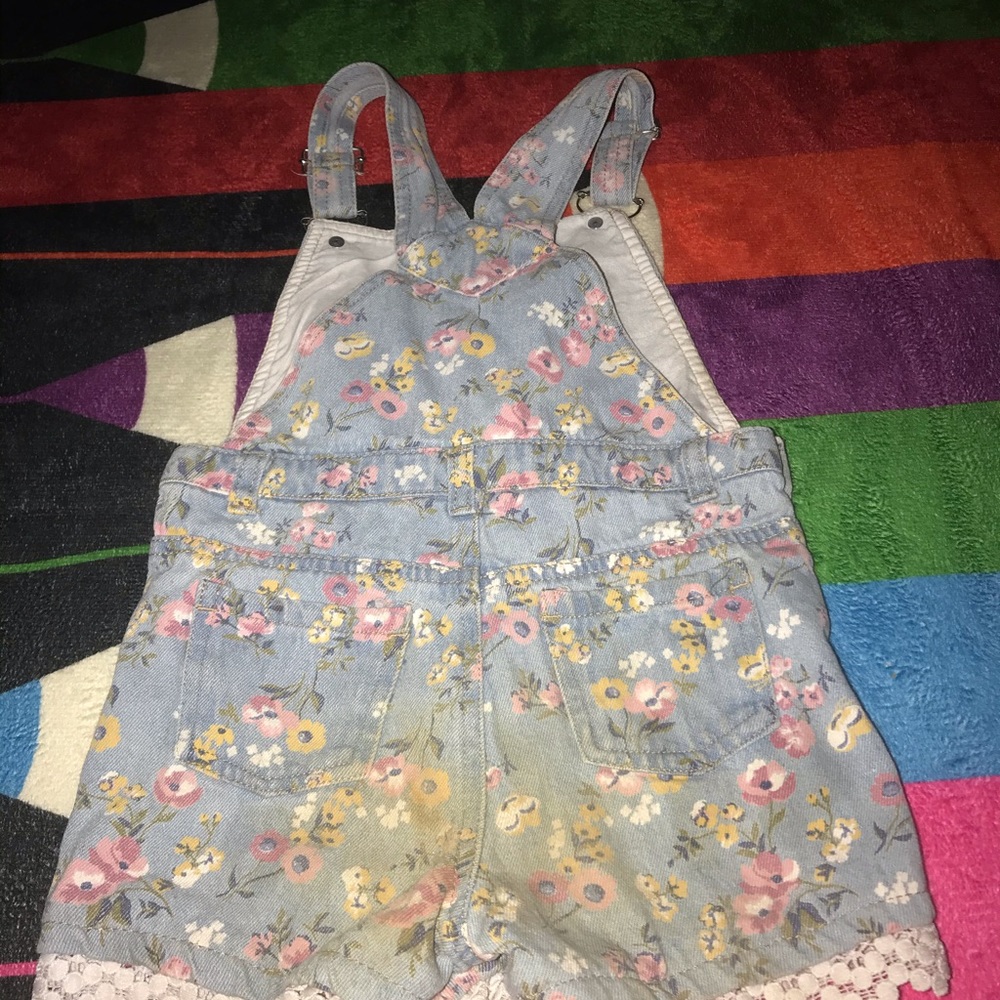 Cute bibs - Picture 2 of 3